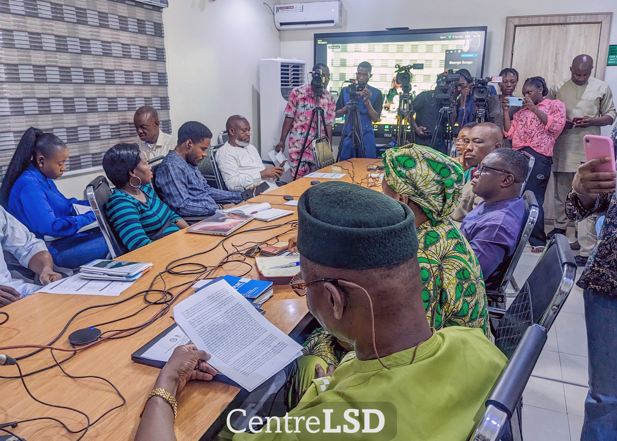 Centre LSD validates policy brief on Niger Delta clean up.
